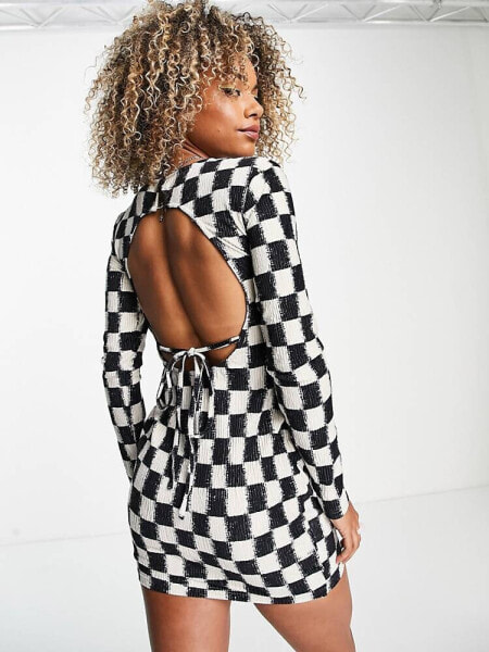 Daisy Street open back bodycon mini dress in checkboard velvet plisse