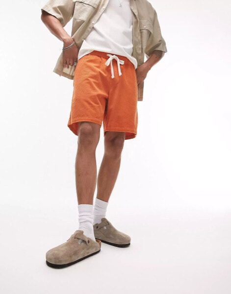 Topman – Lässige Cord-Shorts in Orange