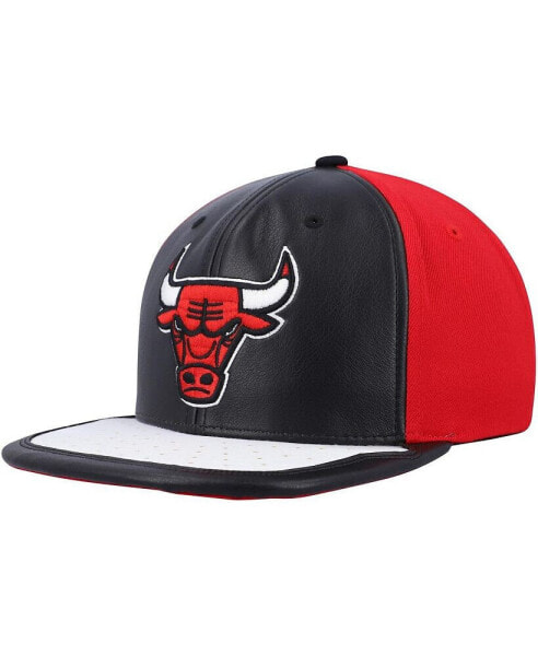 Men's Black and White Chicago Bulls Day One Snapback Hat