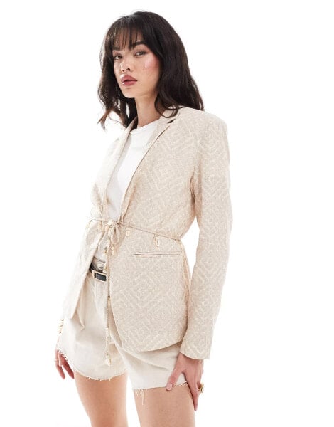 Scalpers – Blazer mit bedrucktem Besatz in Neutral