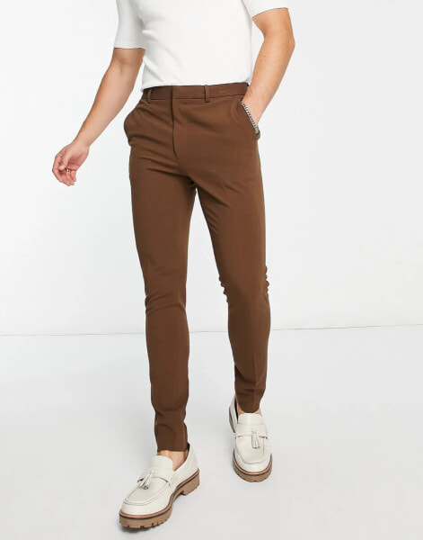 ASOS DESIGN – Elegante Hose mit sehr engem Schnitt in Schokoladenbraun