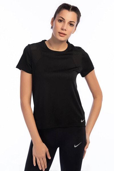 Kadın T-shirt - W Nk Run Top Ss - 890353-010