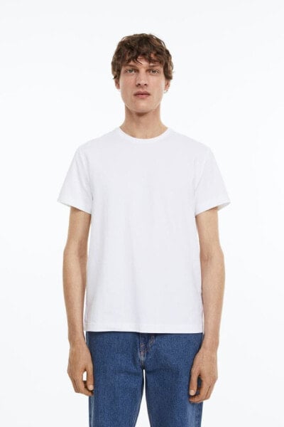 Slim Fit Round-necked T-shirt