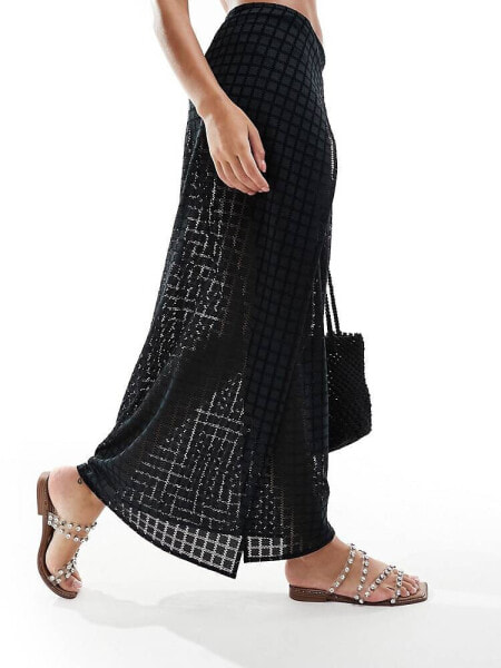 4th & Reckless arles tie wrap crochet beach skirt in black