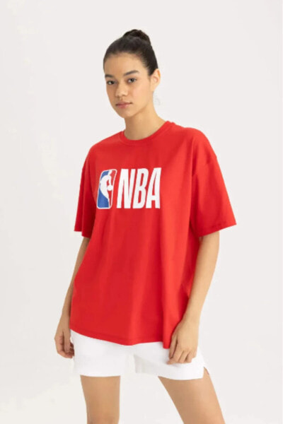 NBA Wordmark Oversize Fit Baskılı Kısa Kollu Tişört