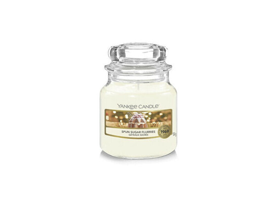 Aromatic candle Classic small Spun Sugar Flurries 104 g