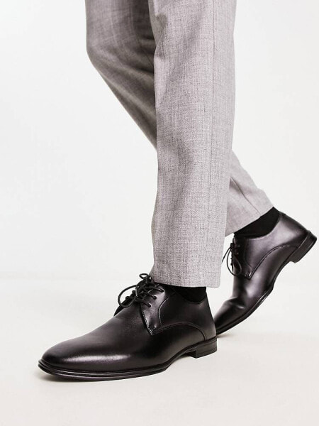 New Look lace up derby shoe in black