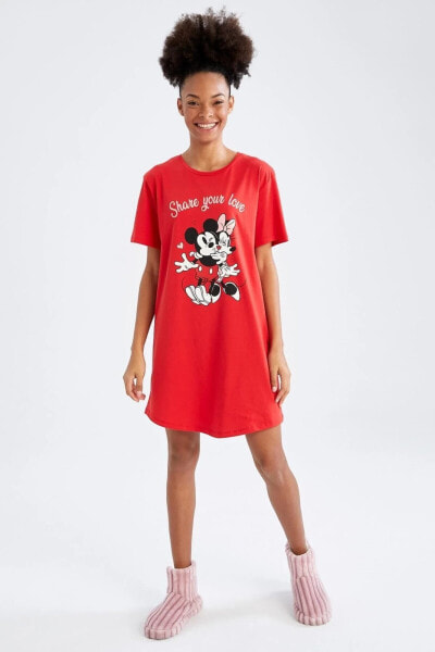 Fall In Love Regular Fit Sevgililer Günü Mickey Mouse Kısa Kollu %100 Pamuk Gecelik