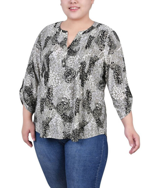 Plus Size 3/4 Roll Tab Pullover Top