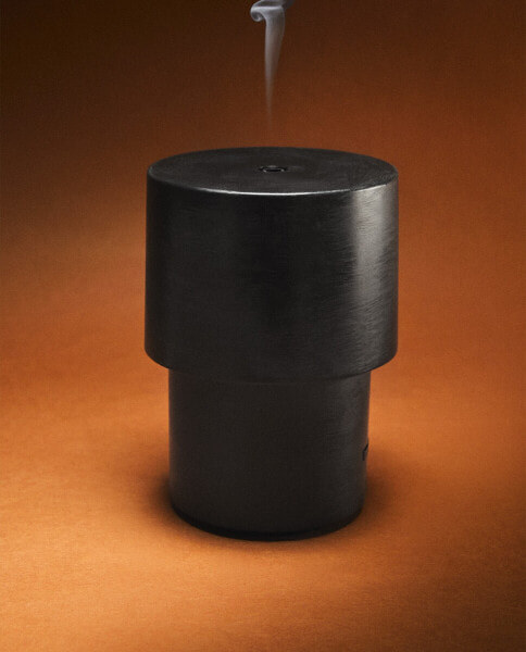 Small oil diffuser
