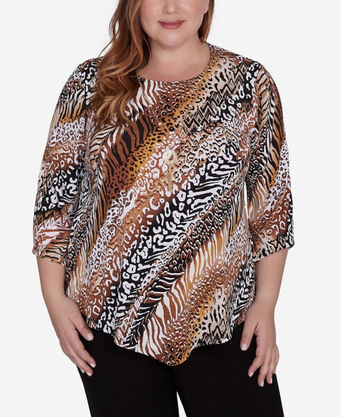 Plus Size Rue Rivoli Women's Diagonal Animal Print Top With Necklace