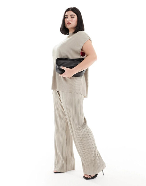 Extro & Vert Plus Premium soft touch plisse trouser in metallic latte co-ord