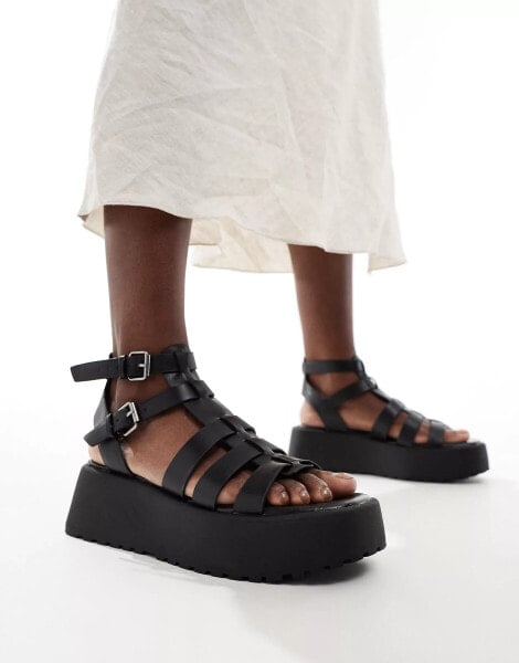 Stradivarius flatform strappy sandal in black