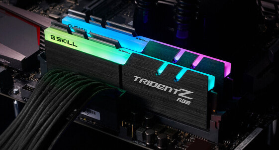 G.Skill Trident Z RGB F4-4000C16D-32GTZR - 32 GB - 2 x 16 GB - DDR4 - 4000 MHz