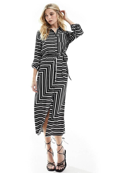 New Look satin midi shirt dress in black pattern