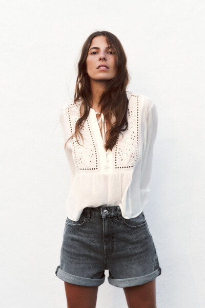 Cropped blouse with cutwork embroidery