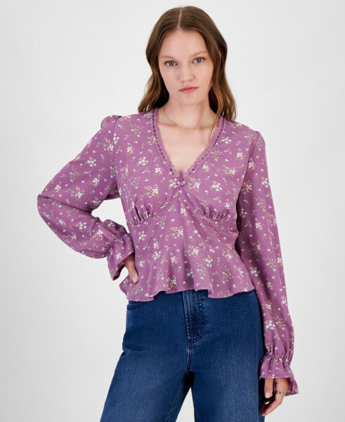 Juniors' V-Neck Printed Peplum Long Sleeve Top