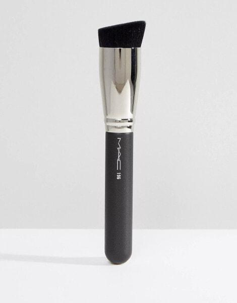 MAC 196 Flat Top Foundation Brush