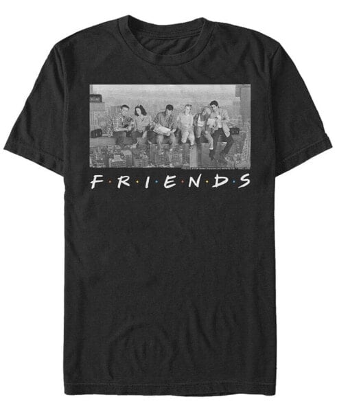 Friends Men's City Skyline Group Portrait Short Sleeve T-Shirt