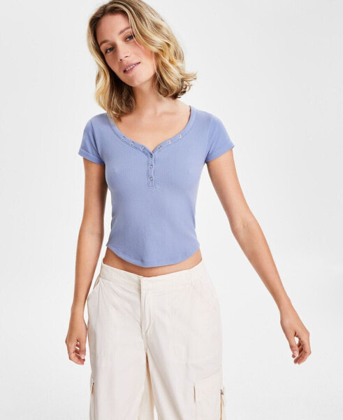 Juniors' Ribbed Henley Seamless Tee