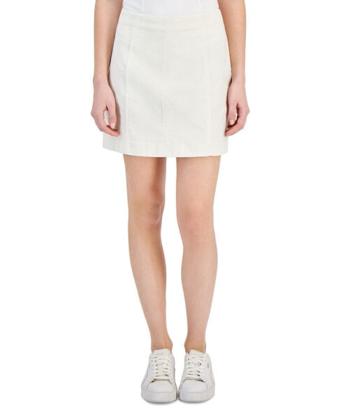 Women's Solid Unlined Velvet Seamed Mini Skirt