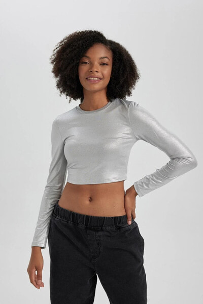 ТопFitted Crop изFitted Crop  Monochrome Glamour