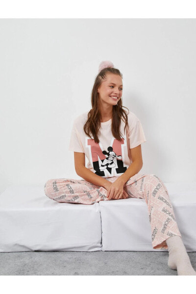 Mickey Mouse Baskılı Pijama Takımı