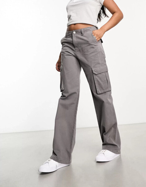 Pull&Bear mid rise straight leg cargo trousers in grey