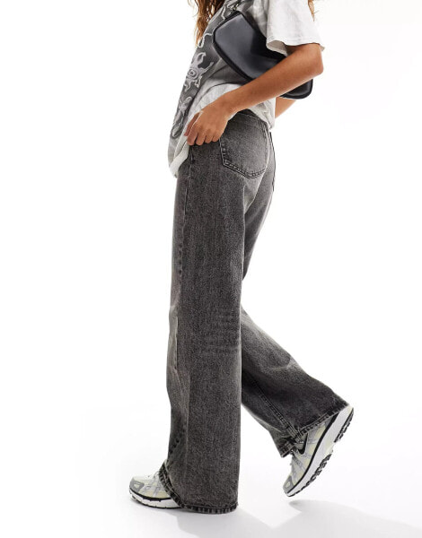 Glamorous straight leg mid rise jeans in dirty grey denim