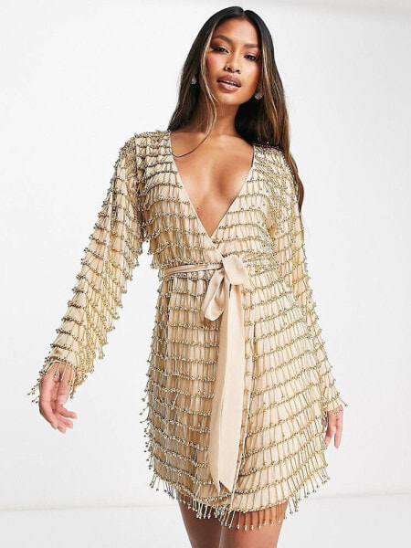 ASOS DESIGN – Kurzes, goldfarbenes Wickelkleid mit Kugel-Fransen