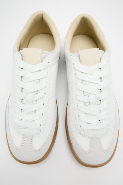 Leather sneakers