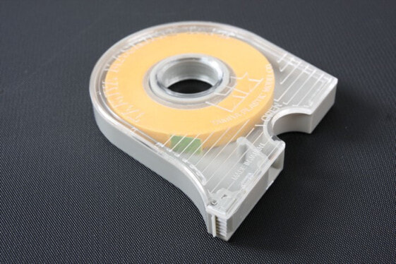 Скотч малярный Tamiya painters masking tape узкий 6 мм 18 м желтый пластик