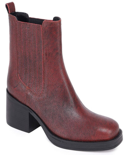 Women's Jet Chelsea Boots