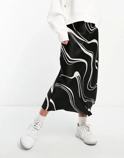 New Look satin midi skirt in wave print