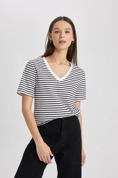 Футболка Defacto Striped Regular Fit Neck  Tee