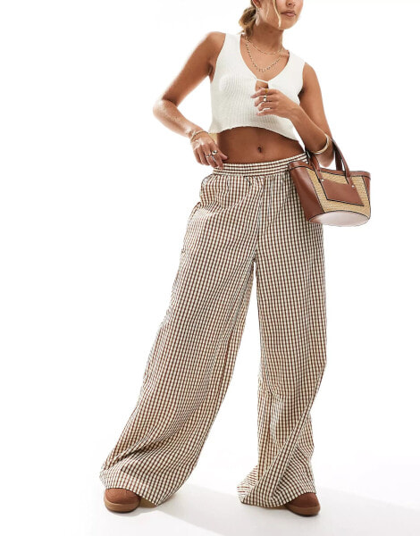 ONLY gingham wide leg trousers in brown