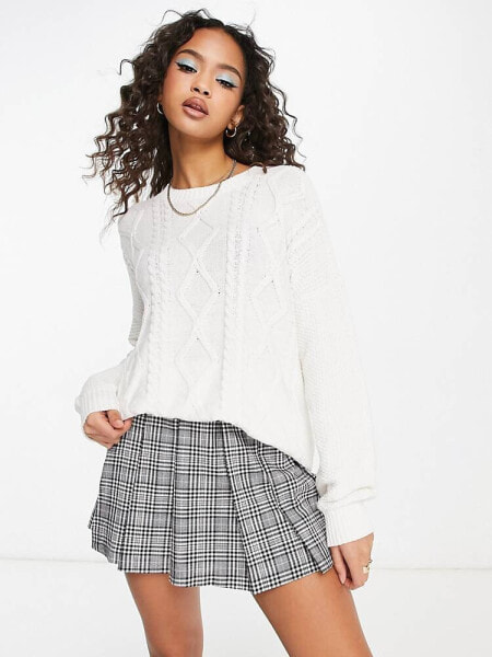 Hollister oversized cable knit jumper in cream 