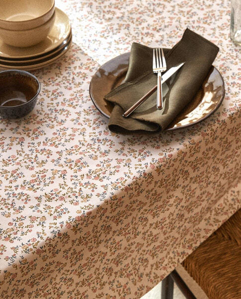 Floral resin tablecloth