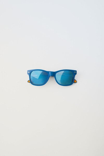 Mirrored resin sunglasses