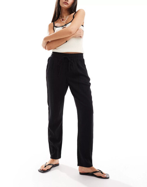 Vero Moda linen blend tapered trousers in black