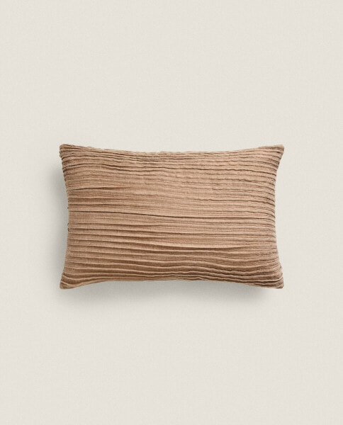 Raised lines cushion cover