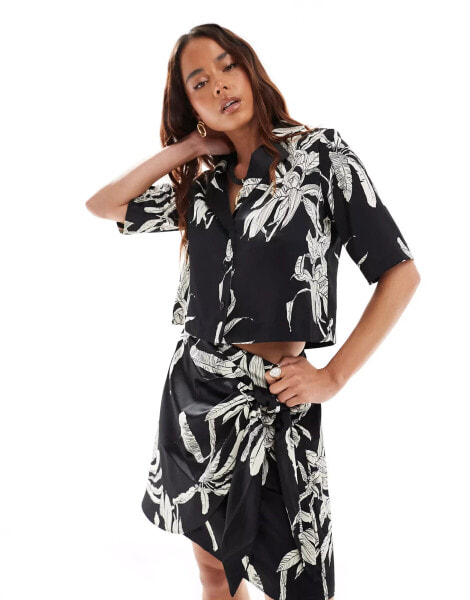 Vero Moda Aware boxy cropped shirt co-ord in palm print