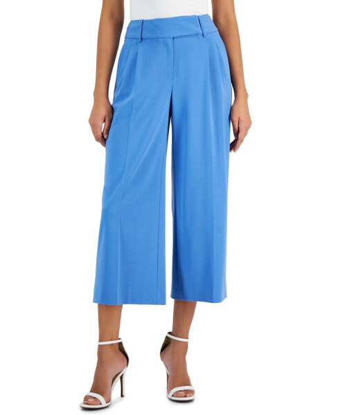 Women's Mid Rise Cropped Pants