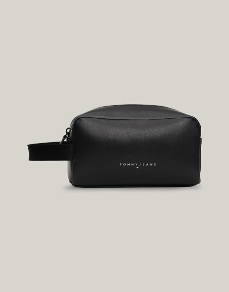 Tommy Jeans Logo Side Handle Washbag in Black