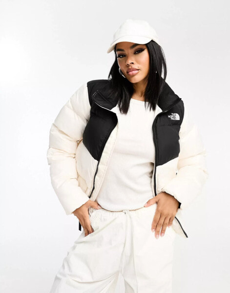 The North Face Saikuru puffer jacket in cream and black