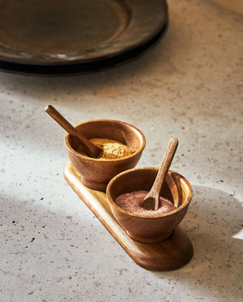 Набор для перца и соли из дерева с подставкой ZARAHOME Wooden с круглыми солонкой из дерева и ложками
