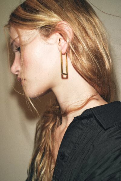 RECTANGULAR DROP EARRINGS