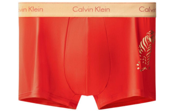 Трусы мужские Calvin Klein NB3192-3RB, красные, с легким золотистым узором тигра, 1 шт.
