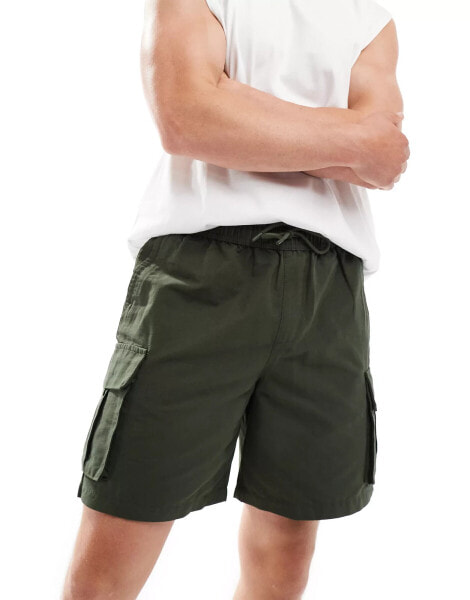 New Look tech shorts in khaki