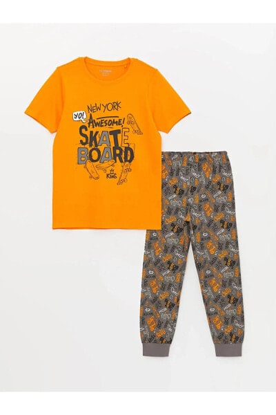 LCW Kids Bisiklet Yaka Baskılı Kısa Kollu Erkek Çocuk Pijama Takım